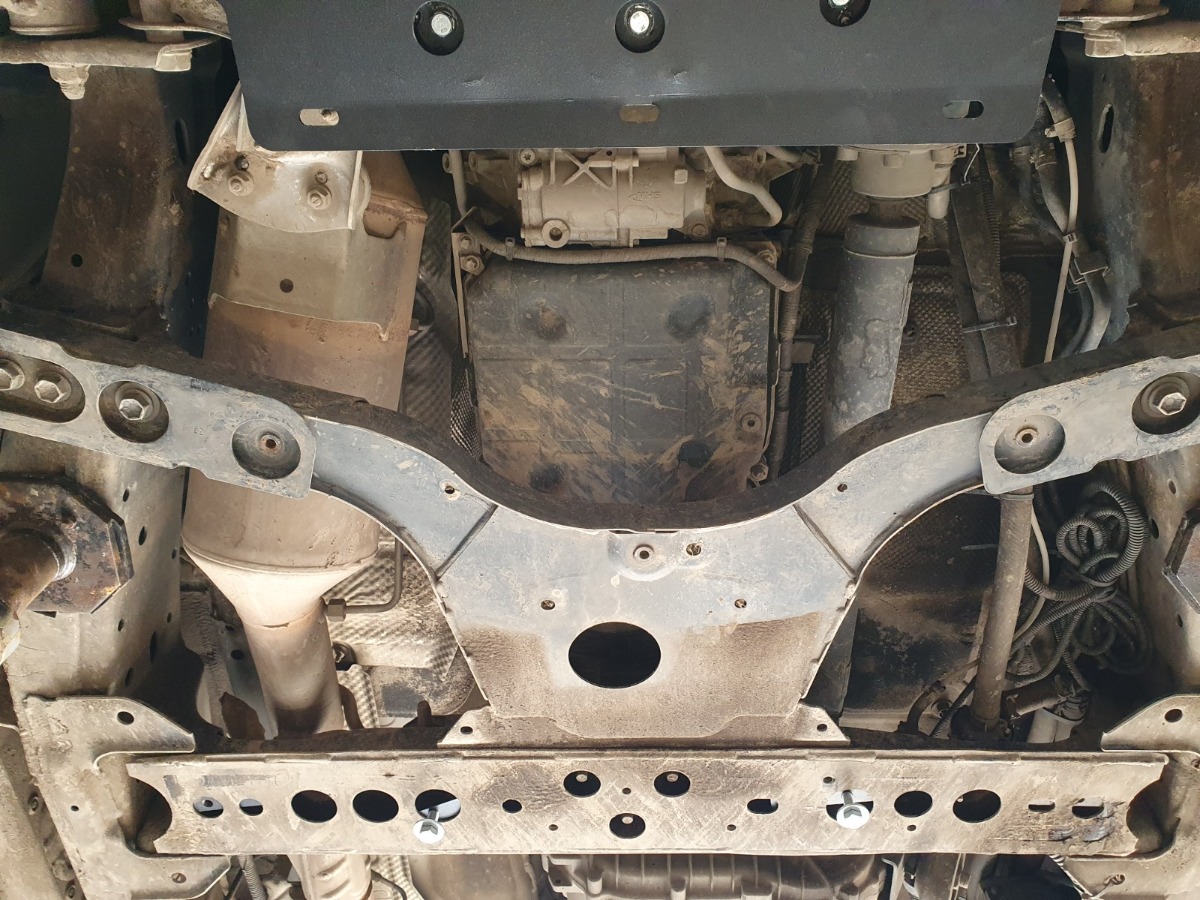 Ocelový kryt převodovky a rozdělovací převodovky pro Mercedes třídy X W470 2017 - 2020, všechny motory