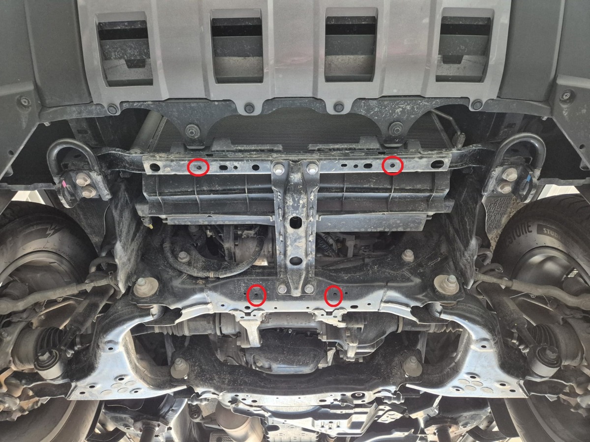 Ocelový kryt chladiče pro Toyota Land Cruiser 250 2024 - 2026, všechny motory