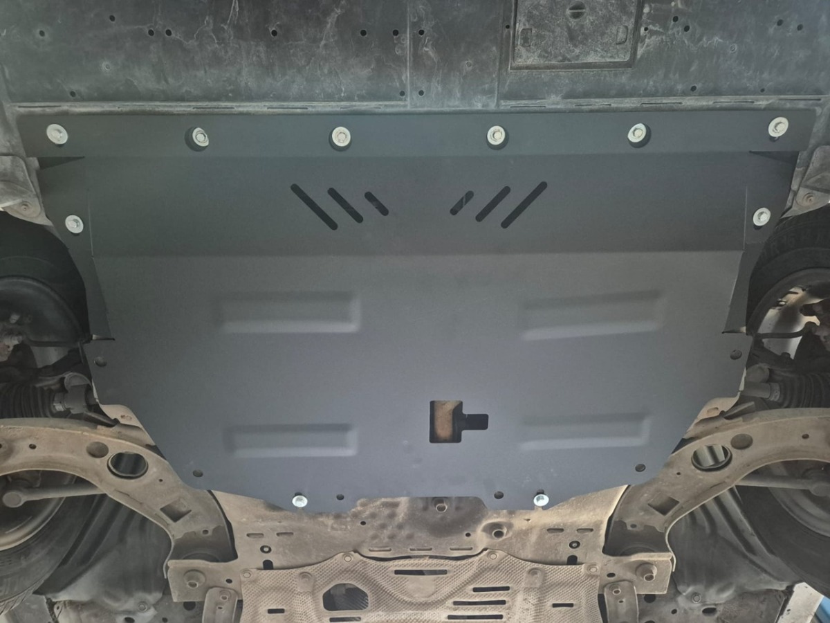 Ocelový kryt olejové vany pro Mazdu 2 2014 - 2026, všechny motory