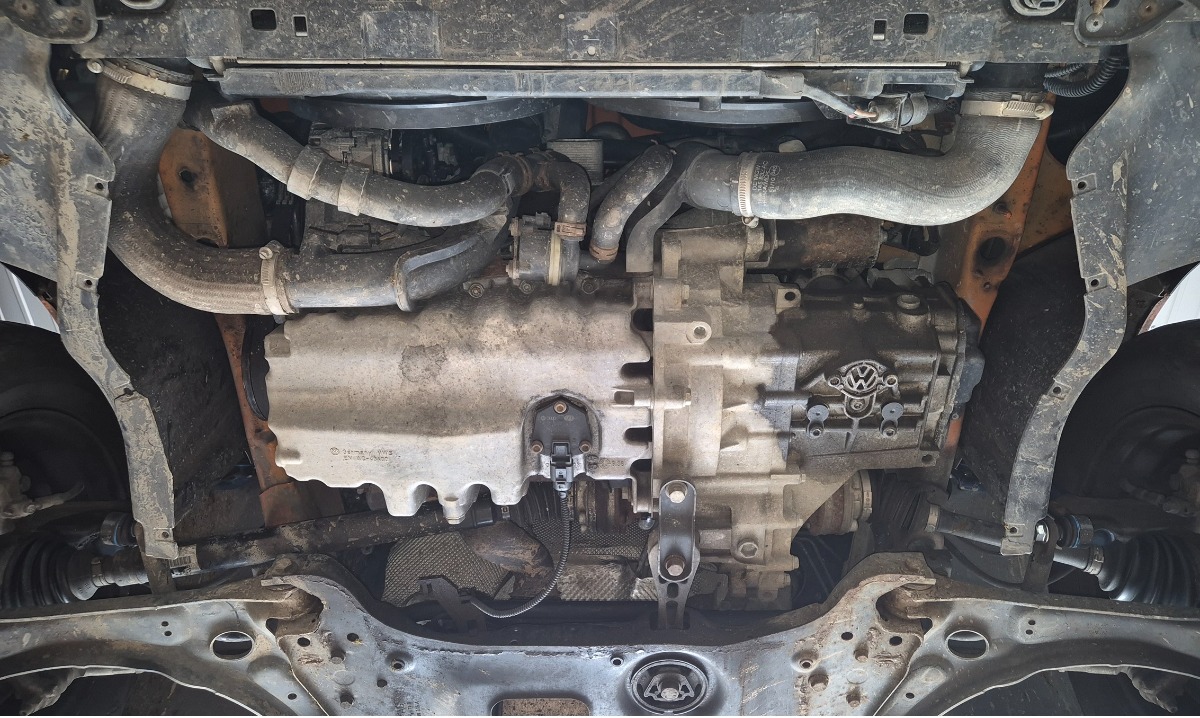 Hliníkový kryt olejové vany pro VW Caddy 2011 - 2026, všechny motory