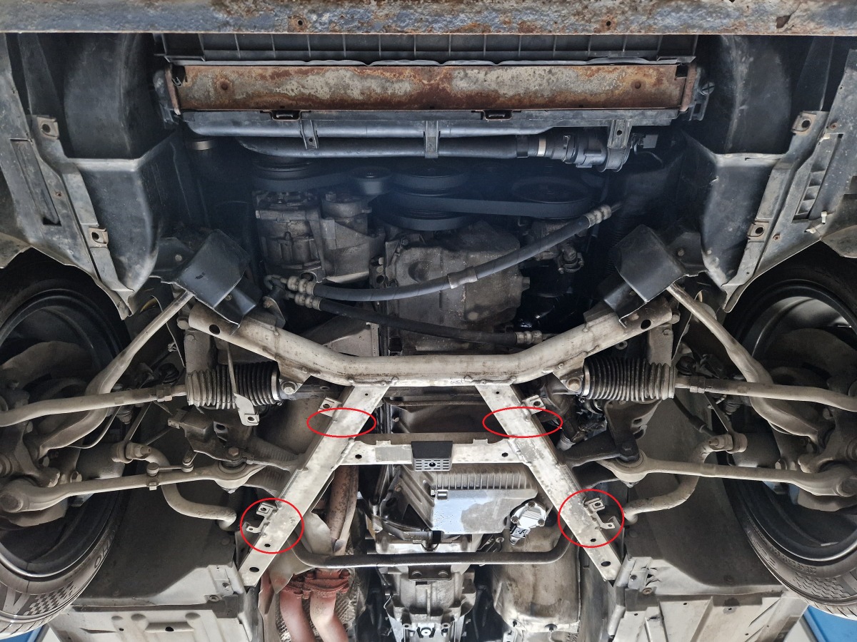 Ocelový kryt olejové vany pro BMW Seria5 E39 1995 - 2003, 2.0; 2.0D; 2.3; 2.5D; 2.8; 3.0D