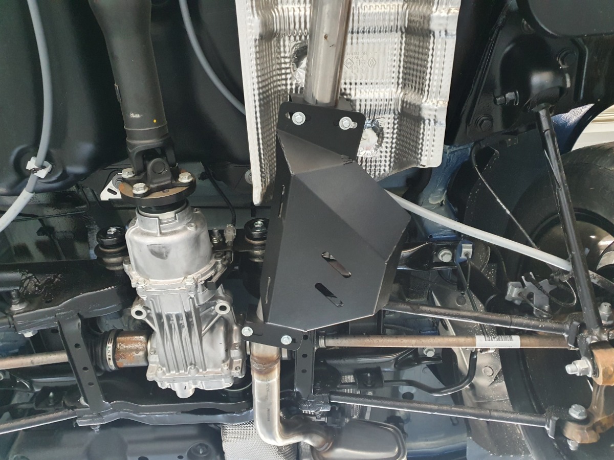 Ocelový kryt ventilu EGR pro Dacia Duster 2021 - 2024, všechny motory