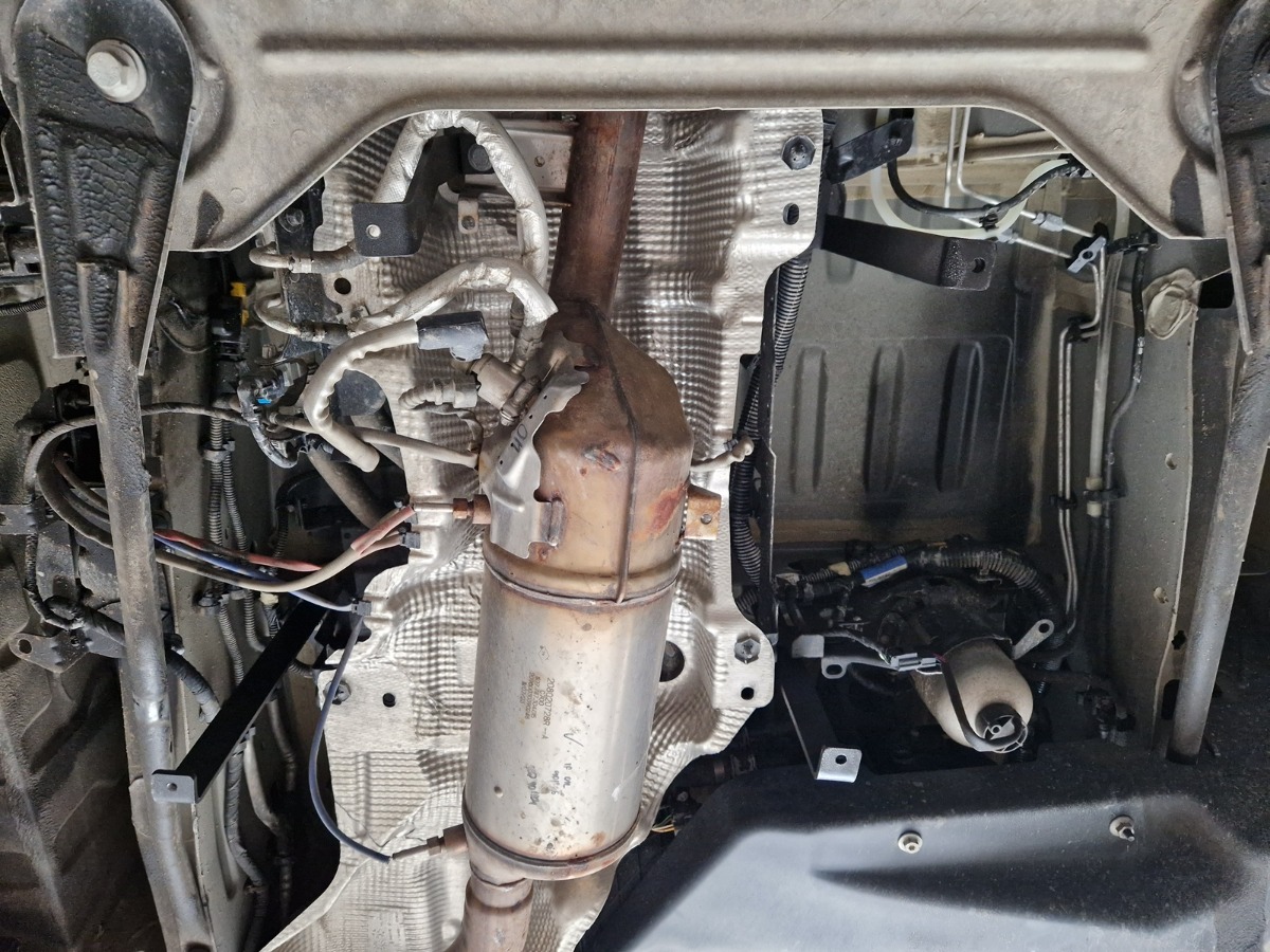 Ocelový kryt katalyzátoru/zámek katalyzátoru pro Nissan Interstar 2010 - 2021, všechny motory