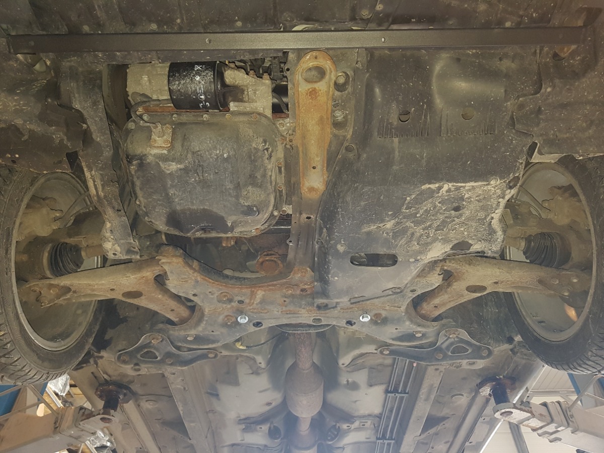 Ocelový kryt olejové vany pro Toyota Avensis 2003 - 2008, všechny motory