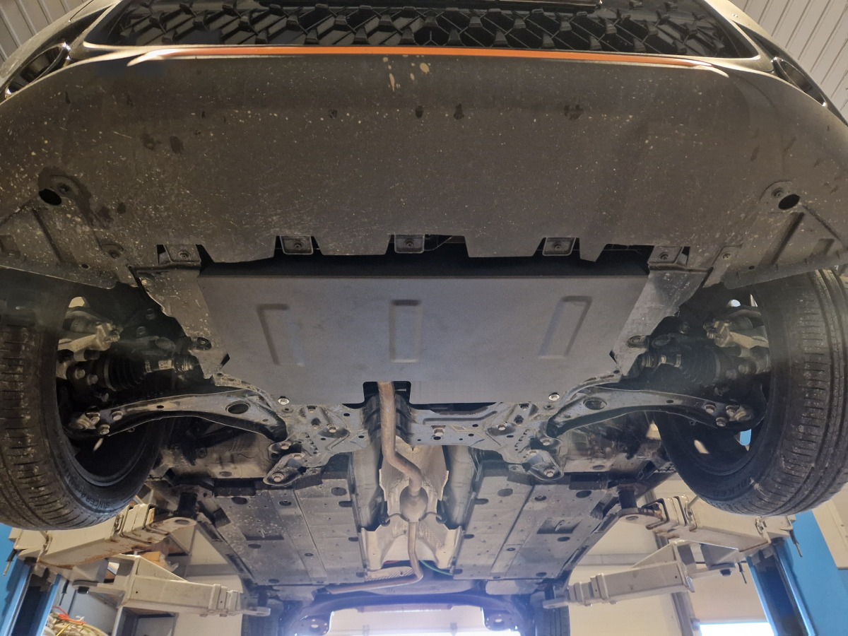 Ocelový kryt olejové vany pro Toyota Aygo X 2022 - 2026, všechny motory