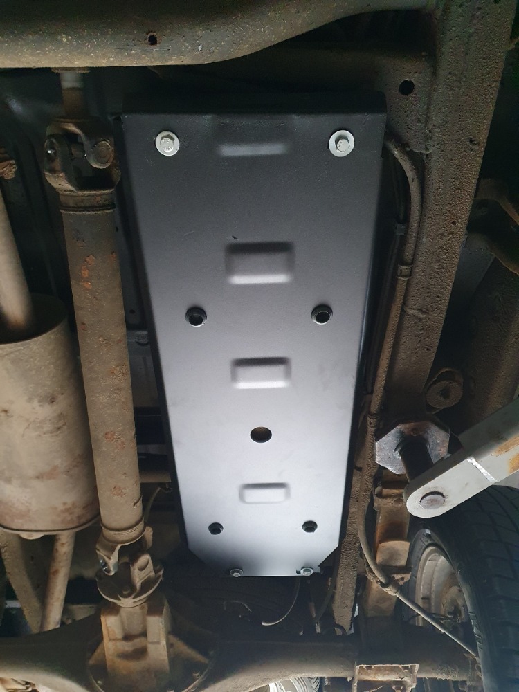 Ocelový kryt palivové nádrže pro Mitsubishi L 200 2015 - 2026, všechny motory