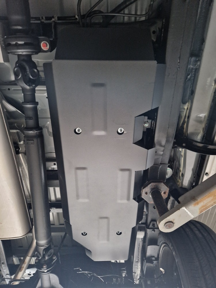 Ocelový kryt palivové nádrže pro Jac T8 2018 - 2026, všechny motory