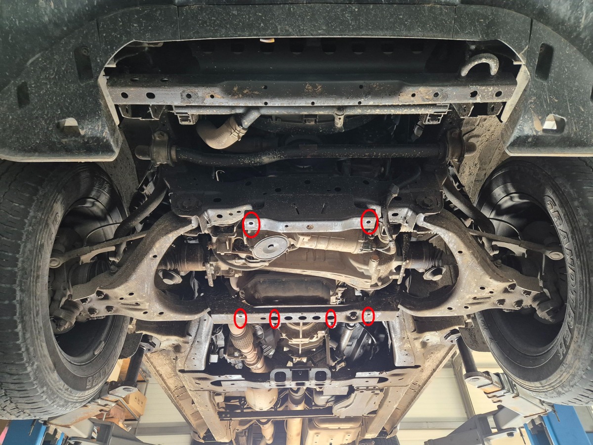 Ocelový kryt olejové vany pro Isuzu D-Max 2019 - 2026, všechny motory