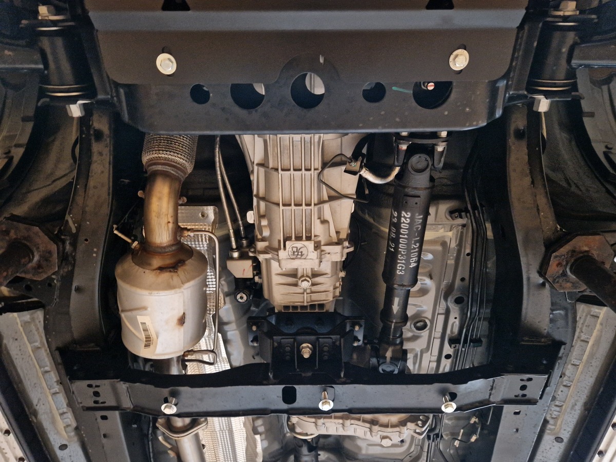 Hliníkový kryt převodovky pro Jac T8 2018 - 2026, všechny motory