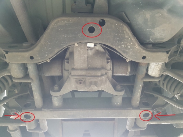 Scut diferențial spate Mercedes ML W163 1