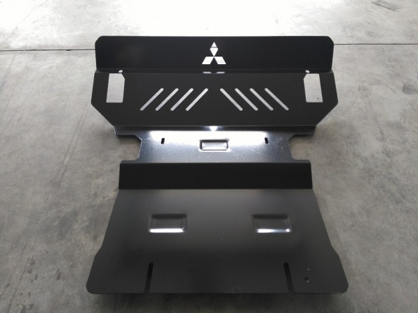 Scut motor și radiator Mitsubishi Pajero 3 (V60, V70) 7