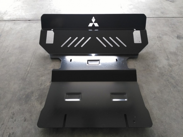 Scut motor și radiator Mitsubishi Pajero 3 (V60, V70) 10