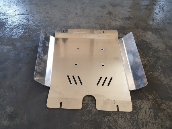 Scut cutie de viteză din aluminiu Toyota Hilux Revo 8