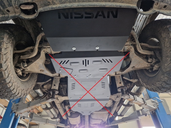 Scut radiator Nissan Pathfinder  5