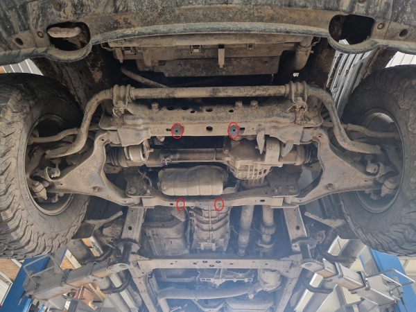 Scut motor Nissan Pathfinder 1