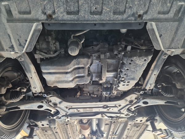 Scut motor Mitsubishi Eclipse Cross 4