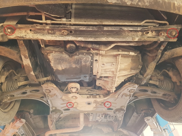 Scut motor Opel Vivaro 1