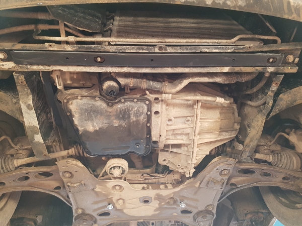 Scut motor Opel Vivaro 2