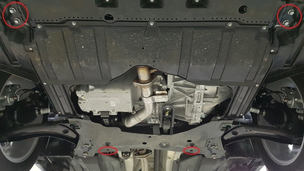 Scut motor și cutie de viteză Suzuki S-Cross 1