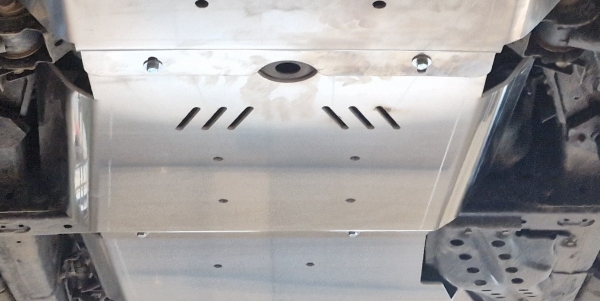 Scut cutie de viteză din aluminiu Toyota Hilux Revo 5