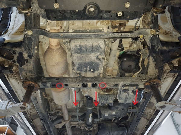 Scut reductor din aluminiu Toyota Hilux Revo 4