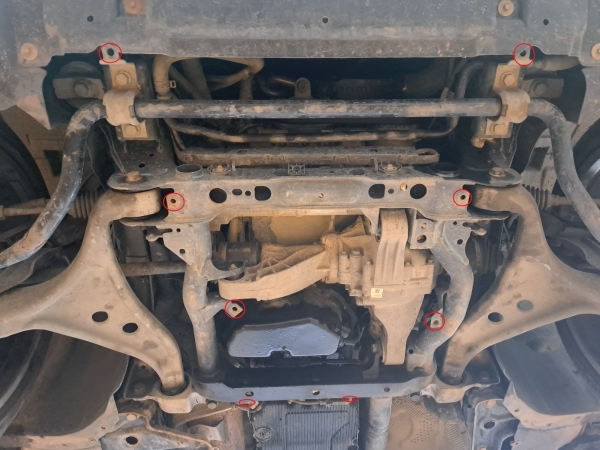 Scut motor Mercedes  GLE Coupe C292 1