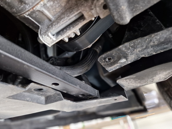 Scut motor Renault Trafic 5