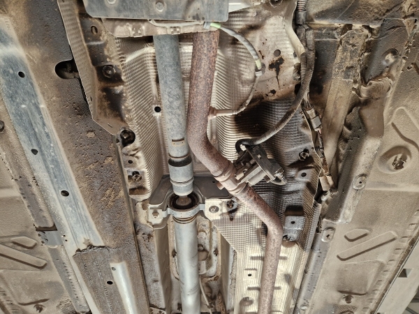 Scut clapeta EGR Dacia Duster 4