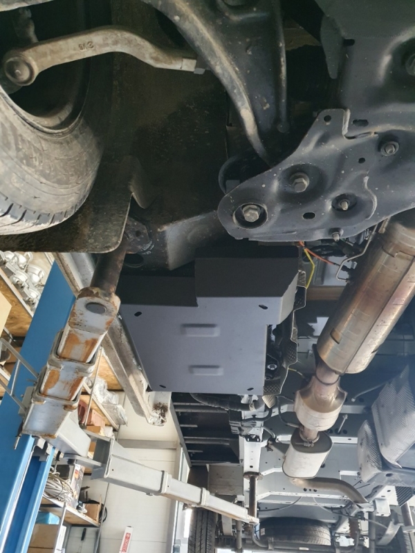 Scut rezervor AdBlue Renault Master 3 - Model 2 7