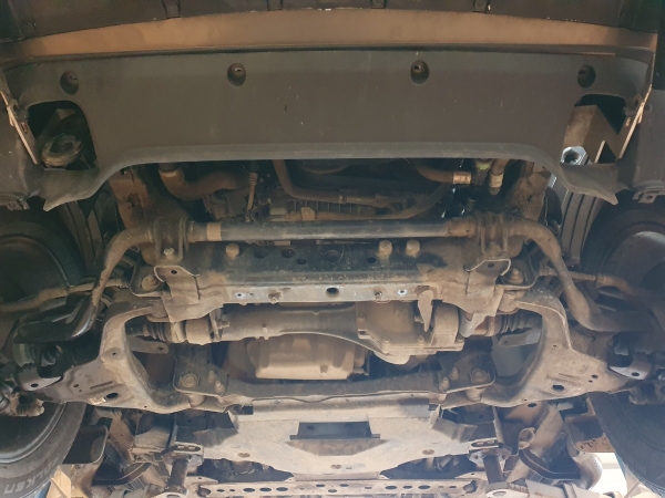 Scut Radiator Mercedes X-Class 1