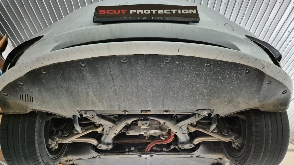 Scut motor faţă Tesla Model 3 AWD 3