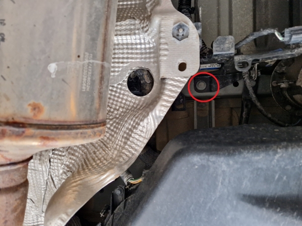 Scut antifurt catalizator pentru Nissan NV300 2