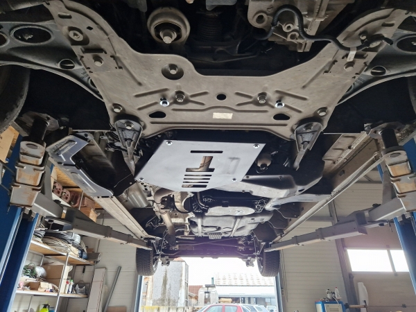 Scut antifurt catalizator pentru Nissan NV300 6