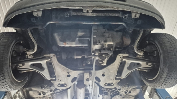 Scut motor Renault Twingo 1