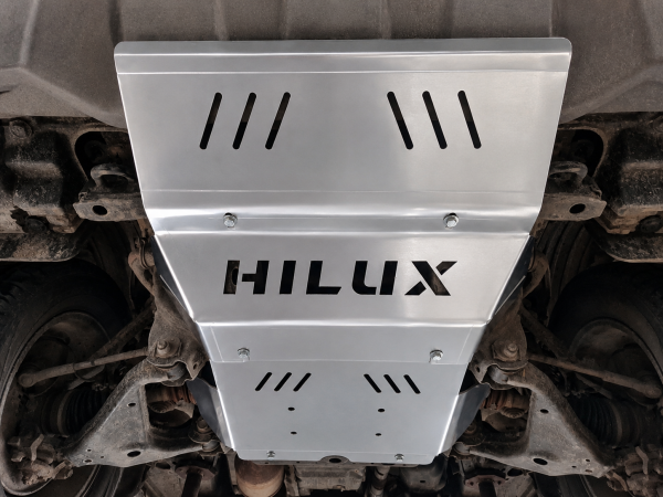 Scut radiator din aluminiu Toyota Hilux Invincible 3