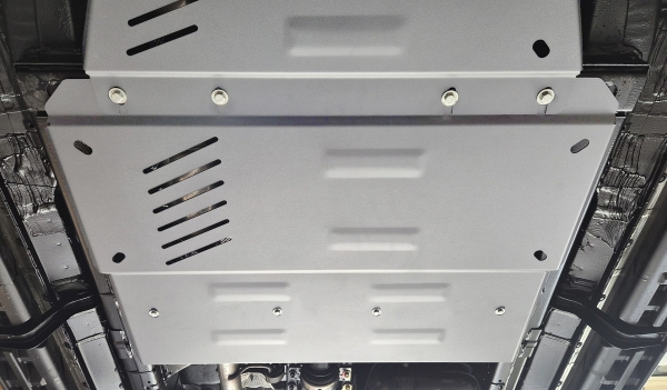 Scut reductor din aluminiu Toyota Hilux 4