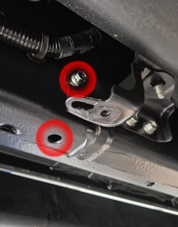 Scut reductor din aluminiu Toyota Hilux 8