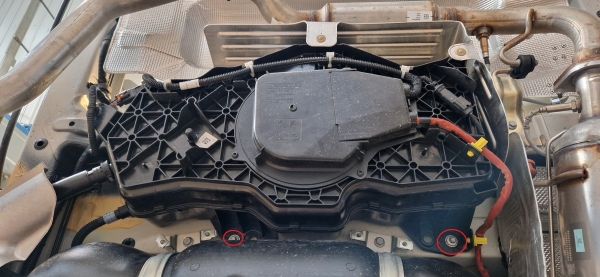 Scut rezervor AdBlue Toyota Proace Max 4