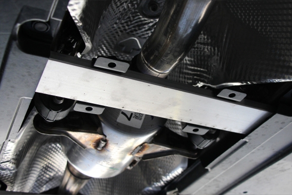 Scut antifurt din aluminiu pentru catalizator Lexus UX 5